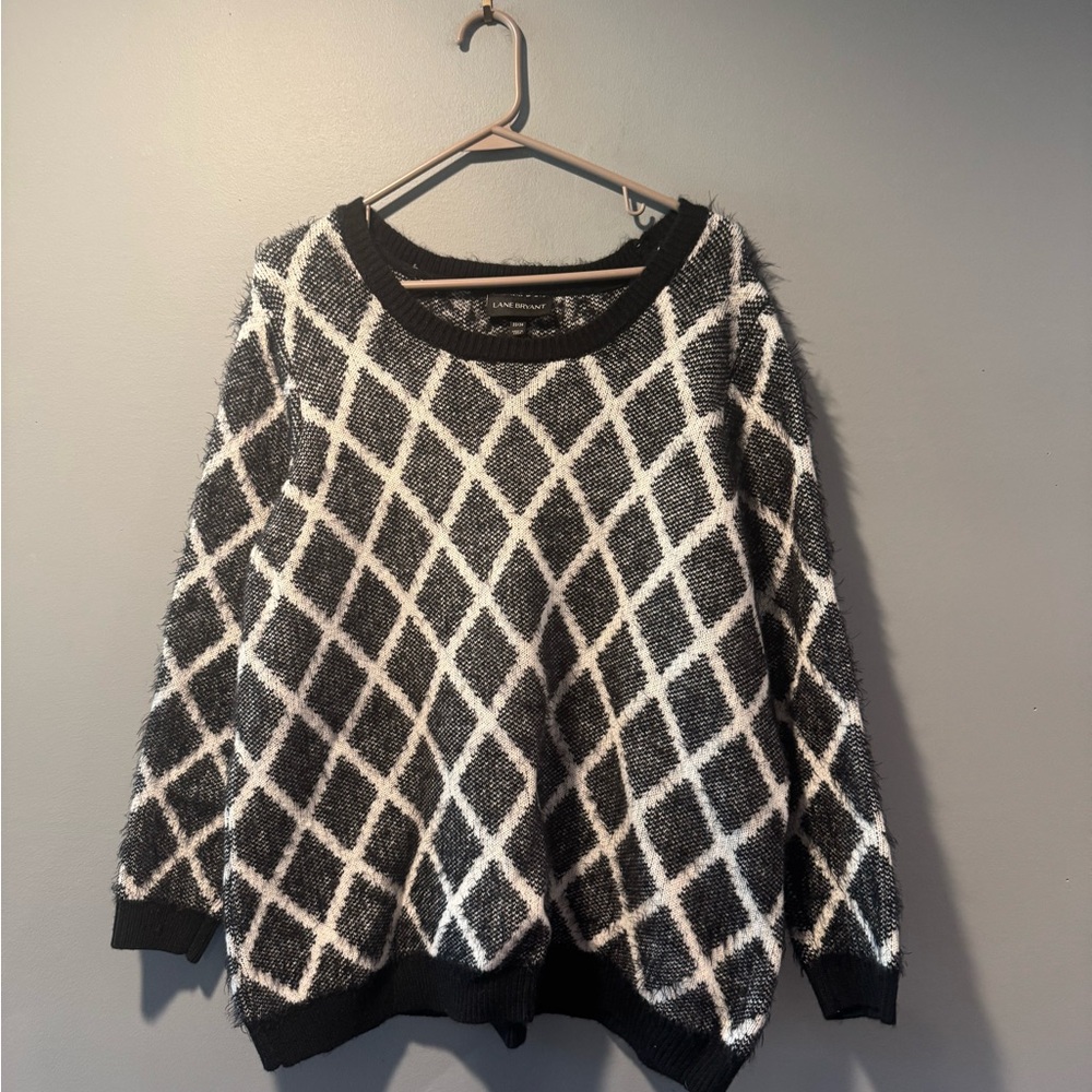 *Lane Bryant Black and White Crew Neck Sweater with Geometric Pattern